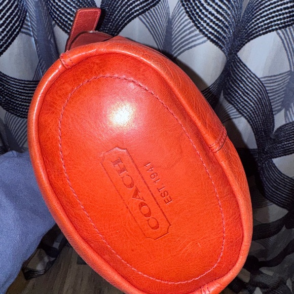 Coach Bleecker Bucket Bag - Picture 8 of 16